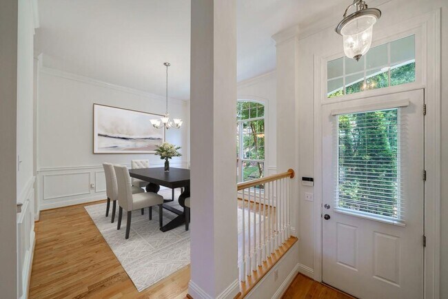 Foto del edificio - 1126 Providence Pl