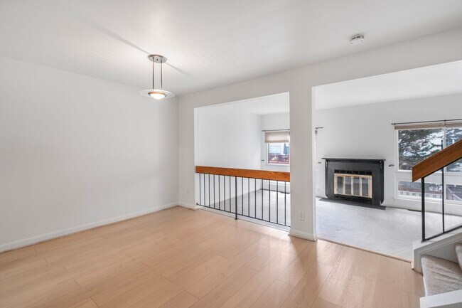 Foto del edificio - Cozy 3 BR/3.5 BA Townhome in Greenbelt!