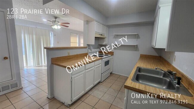Building Photo - 123 Prairie View Dr