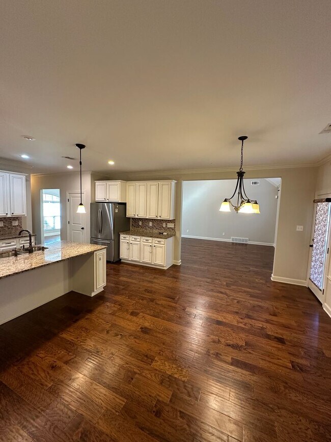 Foto del edificio - 4 BR/3 BA in exclusive Montrose Subdivision in Olive Branch!