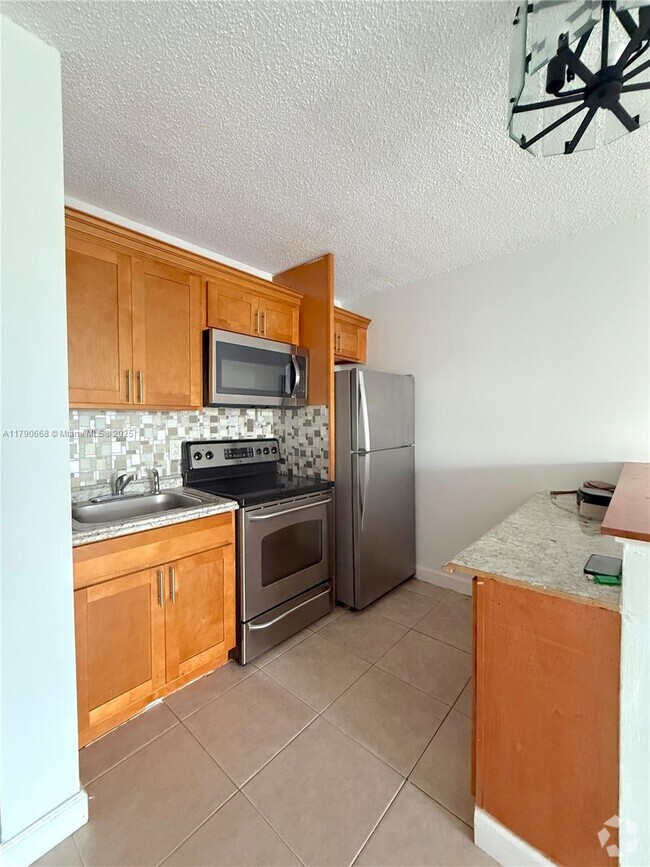 Building Photo - 8260 SW 210th St