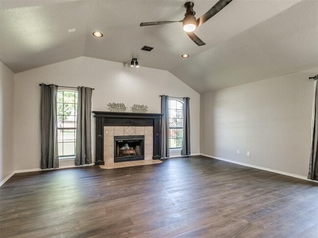 Building Photo - 13300 S Robinson Ave