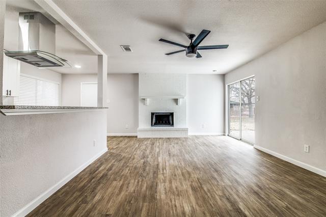 Building Photo - 10547 Castlerock Dr