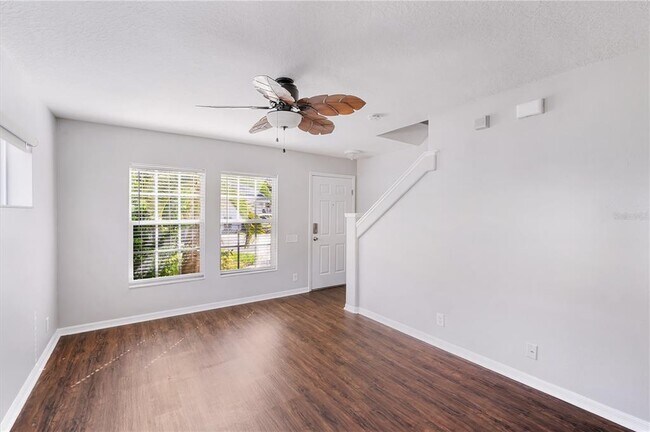 Foto del edificio - 8001 Boone Dr