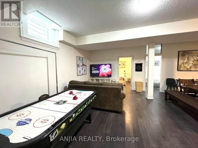 Photo du bâtiment - 199 Canyon Hill Ave