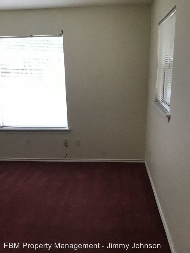 Building Photo - 106 Sunset Cir