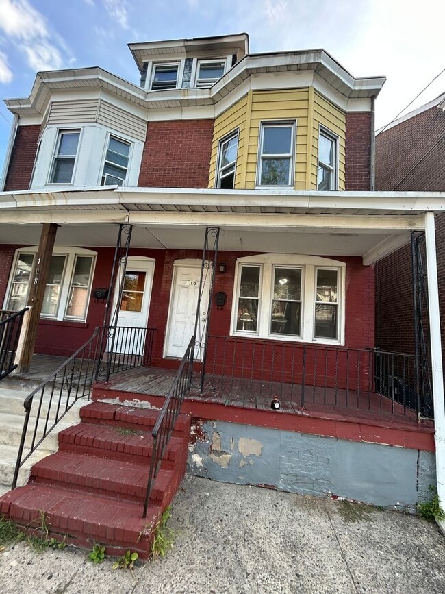 Building Photo - 110 Garfield Ave