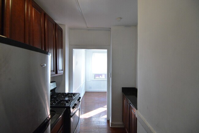 Foto del edificio - 543.5 W Surf St