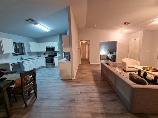 Photo - 11305 W Pinehollow Dr (Surprise, AZ) House