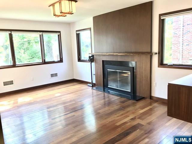 Building Photo - 81 Hazelton Terrace