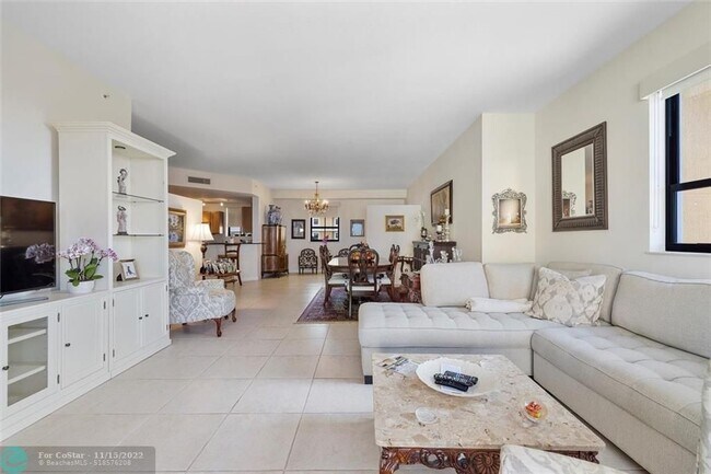 Building Photo - 8390 SW 72nd Ave