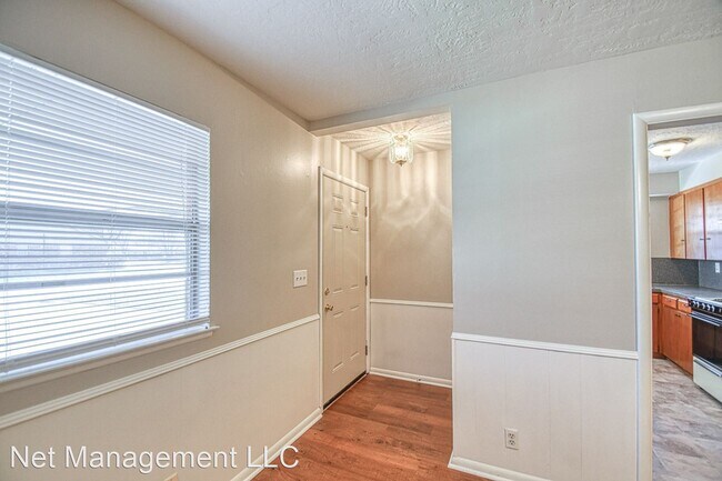 Building Photo - 2 br, 1 bath House - 819 Drake Drive
