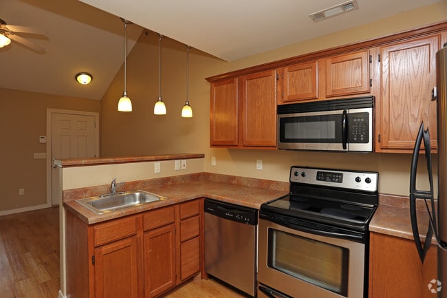 1BR - 650SF - Kitchen - Pierce Properties Apartments