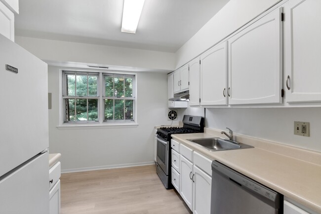 Interior Photo - Stony Run at the Stockade Apartments