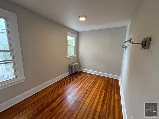 Building Photo - Park Hill Ave, Yonkers