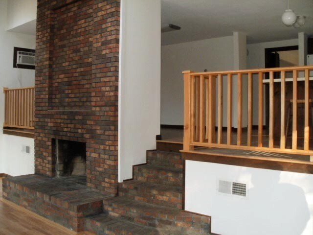 Foto del edificio - Spacious 3–4 Bedroom Home on Wooded Lot wi...