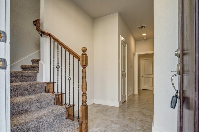 Building Photo - 2434 Magalia Ln