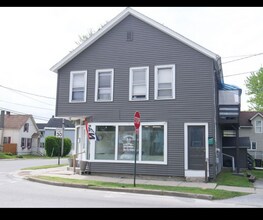 Building Photo - 86 River St