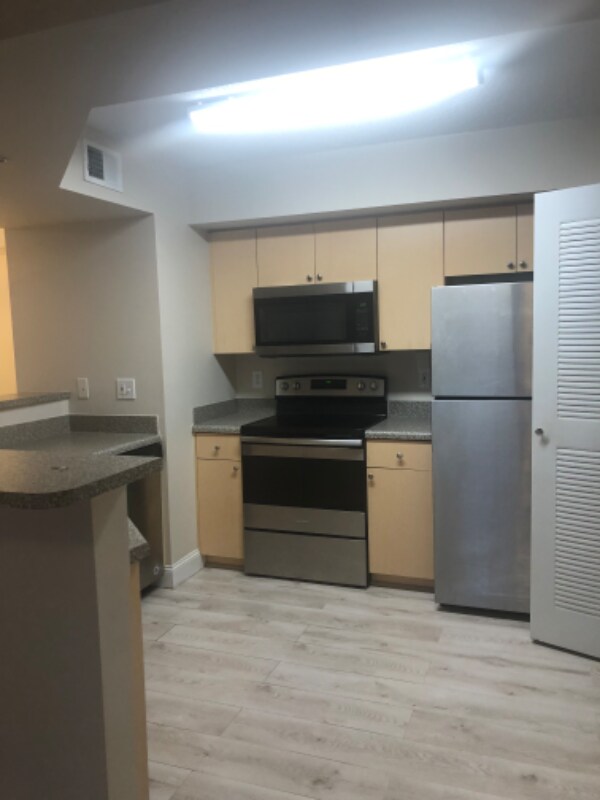 3675 NW Mediterranean Ln Unit 303, Jensen Beach, FL 34957 Condo for Rent in Jensen Beach, FL