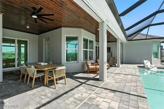 Building Photo - 15027 Longs Ln