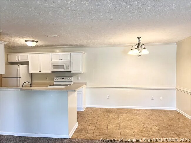 Foto del edificio - 1841 Balmoral Dr