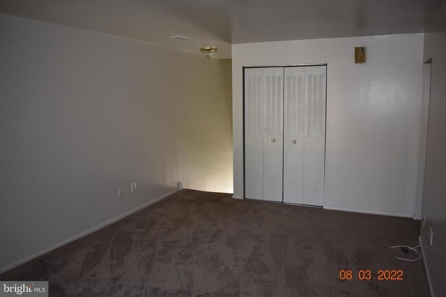 Building Photo - 1155 York Rd.