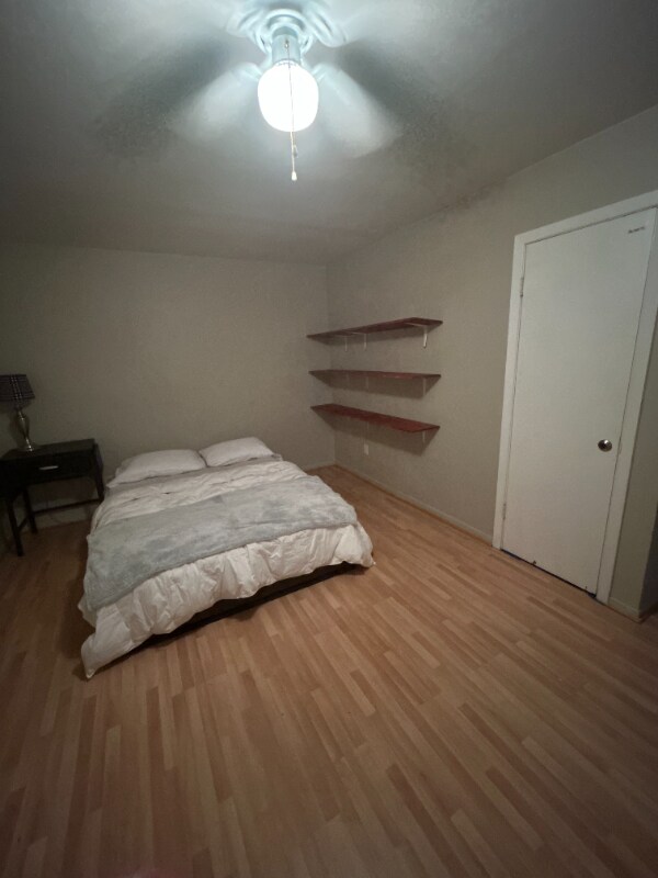 Foto principal - 7422 Darnell St