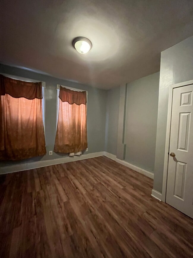 Foto del edificio - 40 Grant Ave