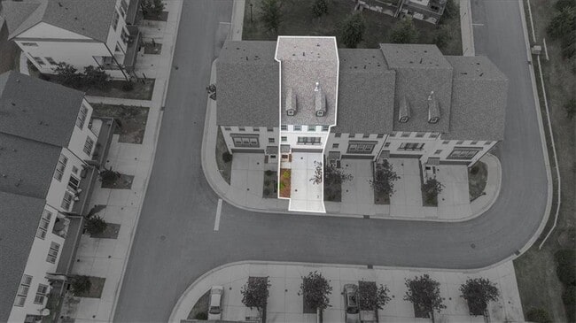 Building Photo - 1505 Slopeside Loop SE