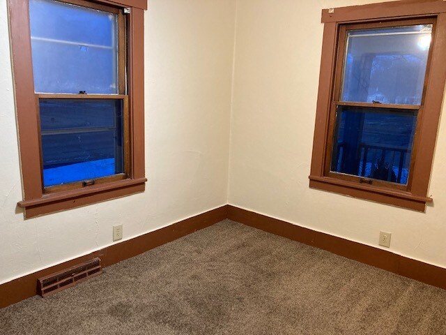 Foto del edificio - 1324 N Greenwich St