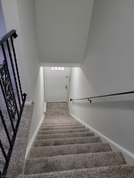 Photo - 15 Broad St House