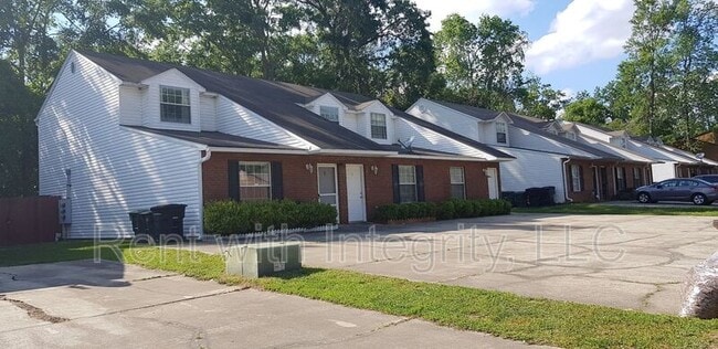 Photo - 1350 Castelnau Ct Apartment