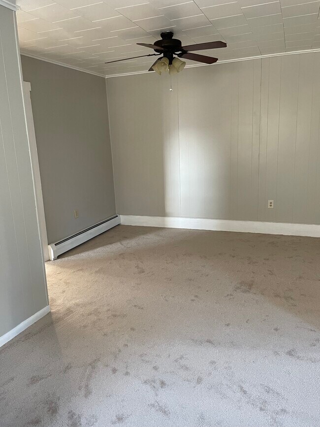 Foto del edificio - 303 N 3rd St