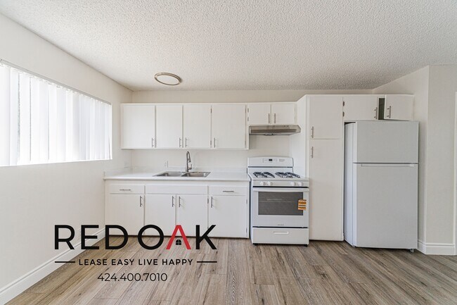 Foto del edificio - 7032 Milwood Ave