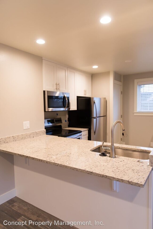 Building Photo - 863 E 200 S