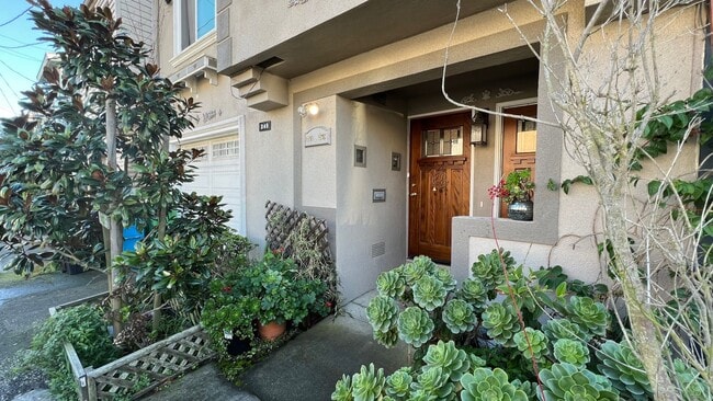 Photo - 351 Mangels Ave Apartment