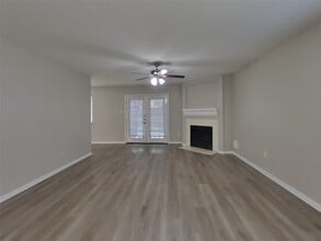 Building Photo - 20111 Bambiwoods Dr