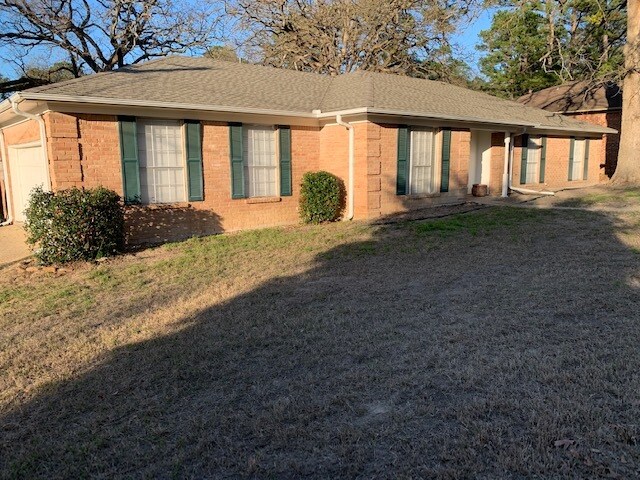 Primary Photo - 714 Beth Dr