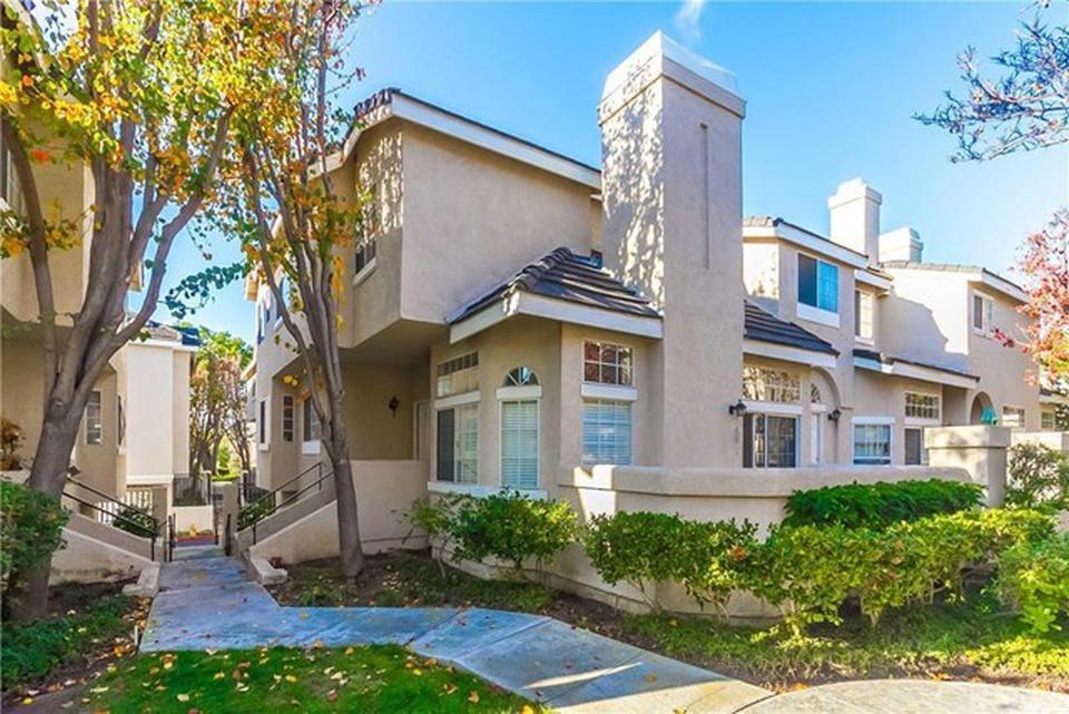 2300 Maple Ave Unit 207, Torrance, CA 90503 Condo for Rent in