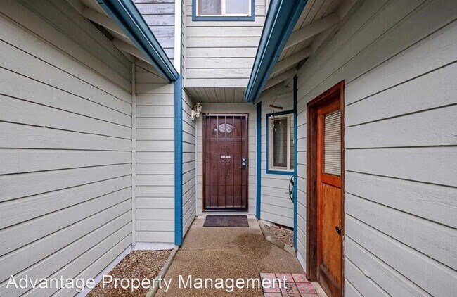 Building Photo - 2 br, 1.5 bath House - 149 NE Powderhorn D...