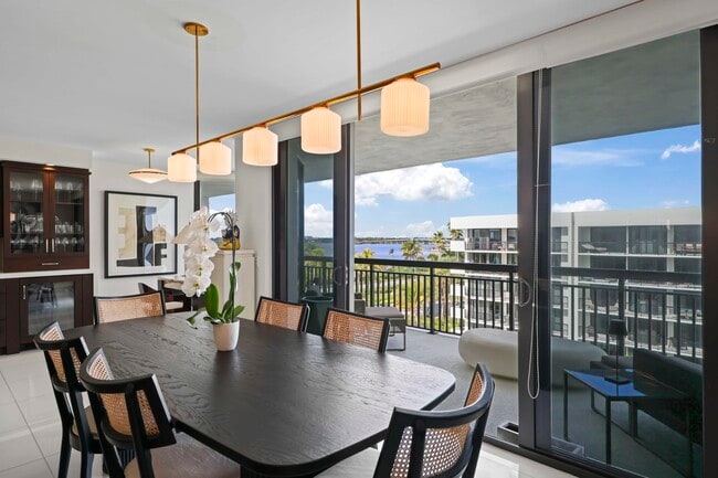 Foto del edificio - 3140 S Ocean Blvd