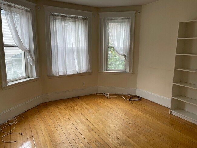 Building Photo - 269 Harvard St