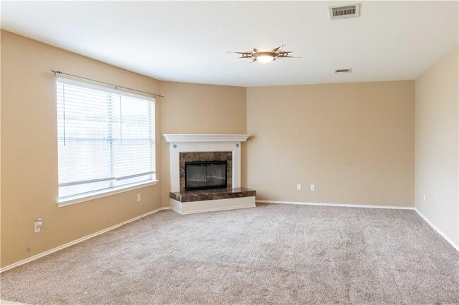 Foto del edificio - 1608 Diana Dr