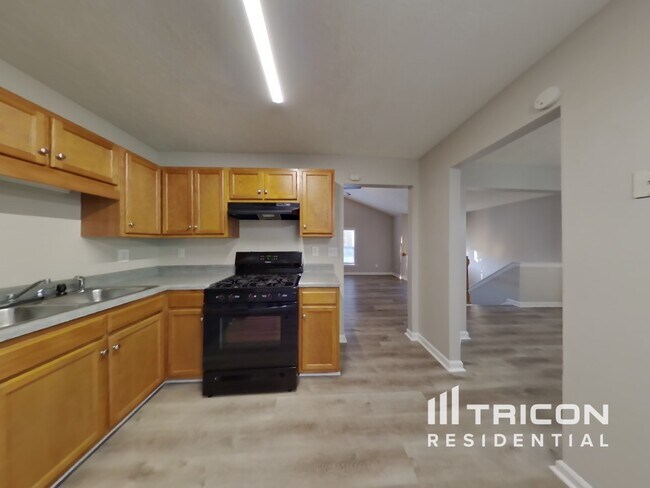 Foto del edificio - 77 Austin Bridge Ln