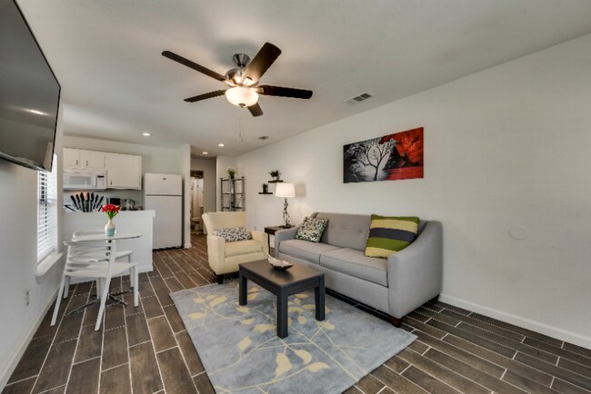 Foto del edificio - 3721 Mt Pleasant St