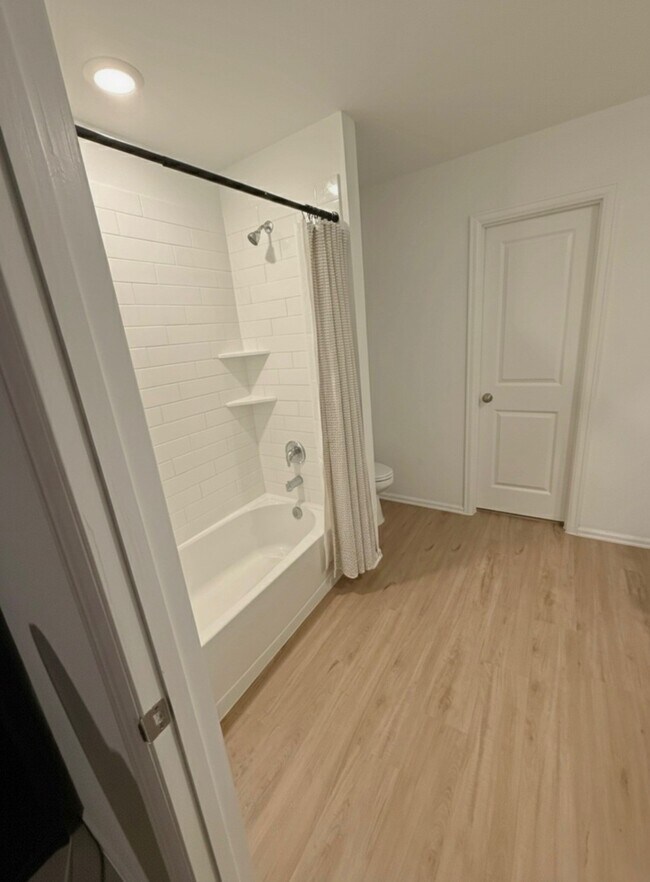 Foto del edificio - 2225 Still Bend Ln