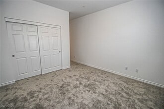 Building Photo - 20 Barbara Ln