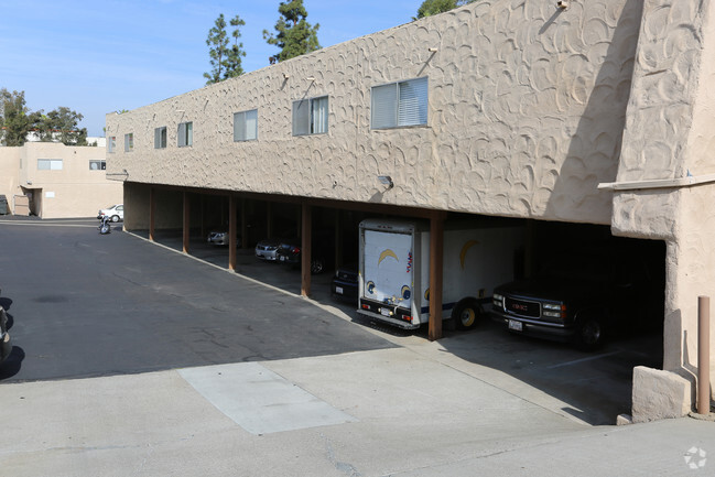 Building Photo - Lemon Gardens Apartments