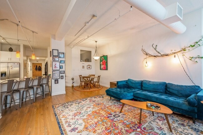 Building Photo - 161 W Harrison St