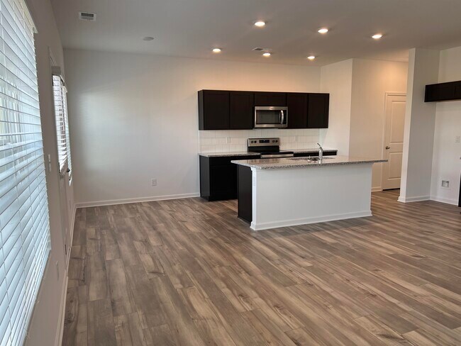 Foto del edificio - 1348 Cooper Springs Rd